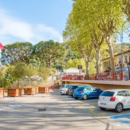 Le Village Apartment *